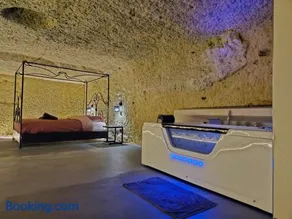 Troglodyte Loft Natural Coolness - Image 4
