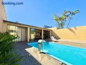 300 metros do mar, com piscina, moderna - Image 1