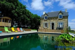 Maison 12 couchages, roulottes et piscine naturelle - Image 1