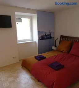 Convenient and Functional Apartment in the Center - Image 2