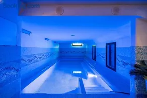 Luxury Villa in Girona with Indoor Pool & Garden Base for Costa Brava, France and Barcelona - Image 5