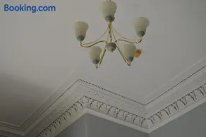 East Claremont Guest House - Image 4
