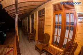 Tea Breeze Motel - Image 2