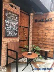 Blackjack Bar and Hostel - Image 3