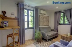 Charmant appartement dans bel immeuble HP Les Oliviers-5 - Image 1