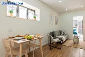 Cozy Apartments with Pool Near Airport by HostWise - Image 3