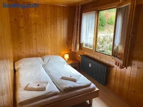 Chalet Diana - Spacious flat - Village core - South facing - Ski-in/Ski-out - Image 5