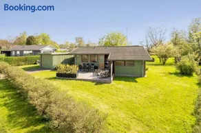 Cozy Cottage Close To The Beach And Attractions - Image 2