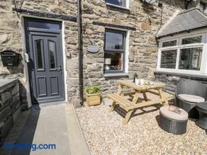 Bwthyn Ger Afon Riverplace Cottage - Image 4