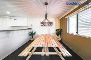 Calamvale Business or Holiday like Home - Image 3