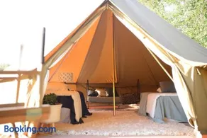 Tente de glamping avec piscine - Image 2