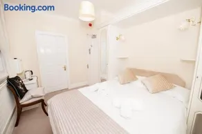 The Seacourt - Image 3