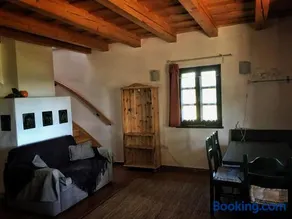 Somlo Wineshop Guesthouse - Image 3