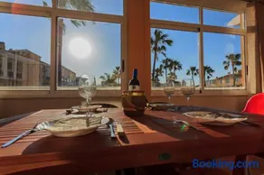 Apartamento playa con piscina y terraza en urbanizacion de lujo - Image 1