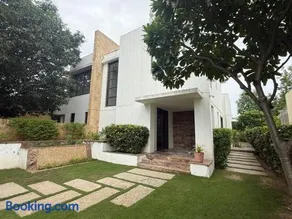 BK's Villa Golf - By the 7th Hole - Image 4