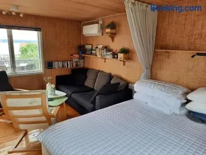 Cabin at the sea close to public beach with a jumpingtower - Image 3