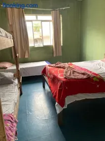 Quarto simples no centro - Image 1