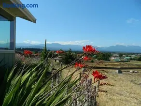 SQ Olympic-View-Cottage - Image 2