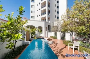 Beautiful apartment in West Perth - Image 1