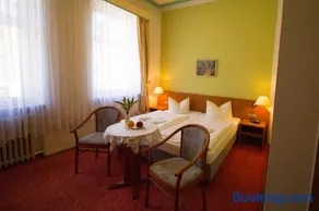 Hotel Central - Image 5
