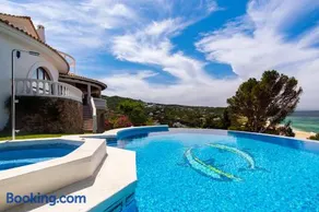 Villa MIRAMAR - Image 2
