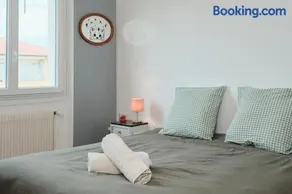 Appartement 6 pers - Parking prive - Aeroport Lyon Saint-Exupery - Image 3