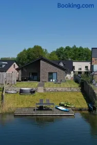 Haus am See - Image 1