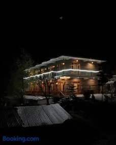 Bisht wooden cottages - Image 1