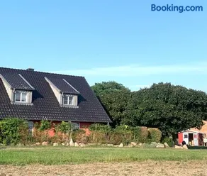 Bauernkaten mit Terrasse und Kamin bei Stahlbrode - Image 1