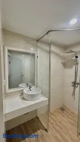 Hotel & Apartment Coco Sentosa - Image 4