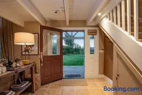 Exclusive Wine Country Estate - The Haven - Image 4