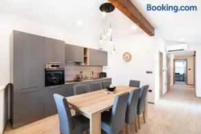 CAPRARIA appartments in historic center, with private parking - Image 2