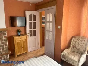Family house room - Image 2