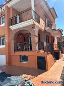 Casa con piscina a 10 min de Granada centro, Parking Gratis - Image 3