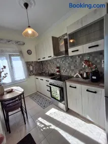 Lovely House - Image 4