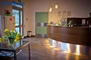 Hostel 24 - Image 4