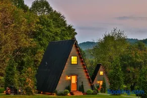Old Rag Mountain Getaway - WiFi, Smart TV, Fire Pit, Patio, & Full Kitchen - Image 1