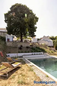 Arneiro Garden House - Image 1