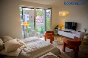 BOHO Apartmán v centre, smart & self check-in 24h,private parking - Image 2