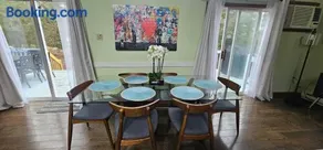 Cozy Retreat in Scenic Poconos - Image 2