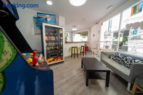 Be Happy Hostel - Albergue en el centro de Nerja - Image 3