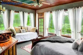 Whimsical Gatehouse at Dark Horse Retreat - Image 2