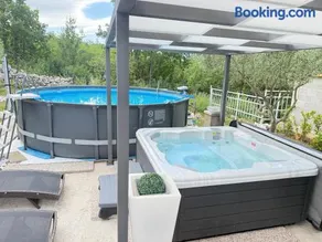 Edi With Pool H - Image 3
