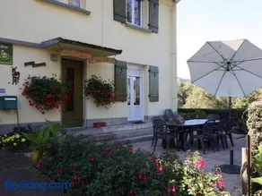 Gîte spacieux en ancienne ferme rénovée, idéal pour familles et amis – proche randos et sites touristiques - Image 1
