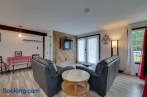 Pet-Friendly Caneadea Retreat with Deck! - Image 5