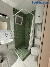 Casablanca Apartments - Image 2