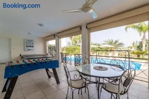 Sandy Beach Villa - Image 5