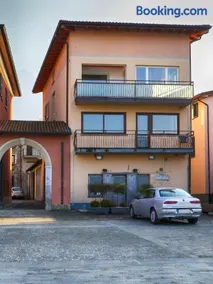 The Lake Apartment - Image 1