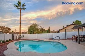 ESTRELLA - Renovated with PATIO, BBQ, POOL & SPA - Image 2
