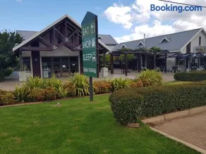 Stay@67 Apartments - Dullstroom - Image 3
